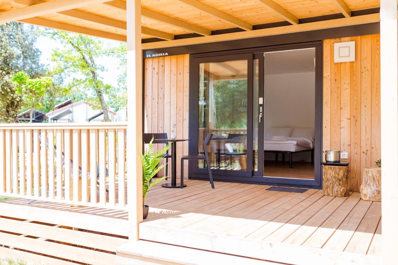Mobile Homes Casapini In Fkk Camping Solaris Пореч Екстериор снимка