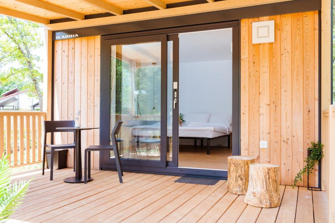 Mobile Homes Casapini In Fkk Camping Solaris Пореч Екстериор снимка