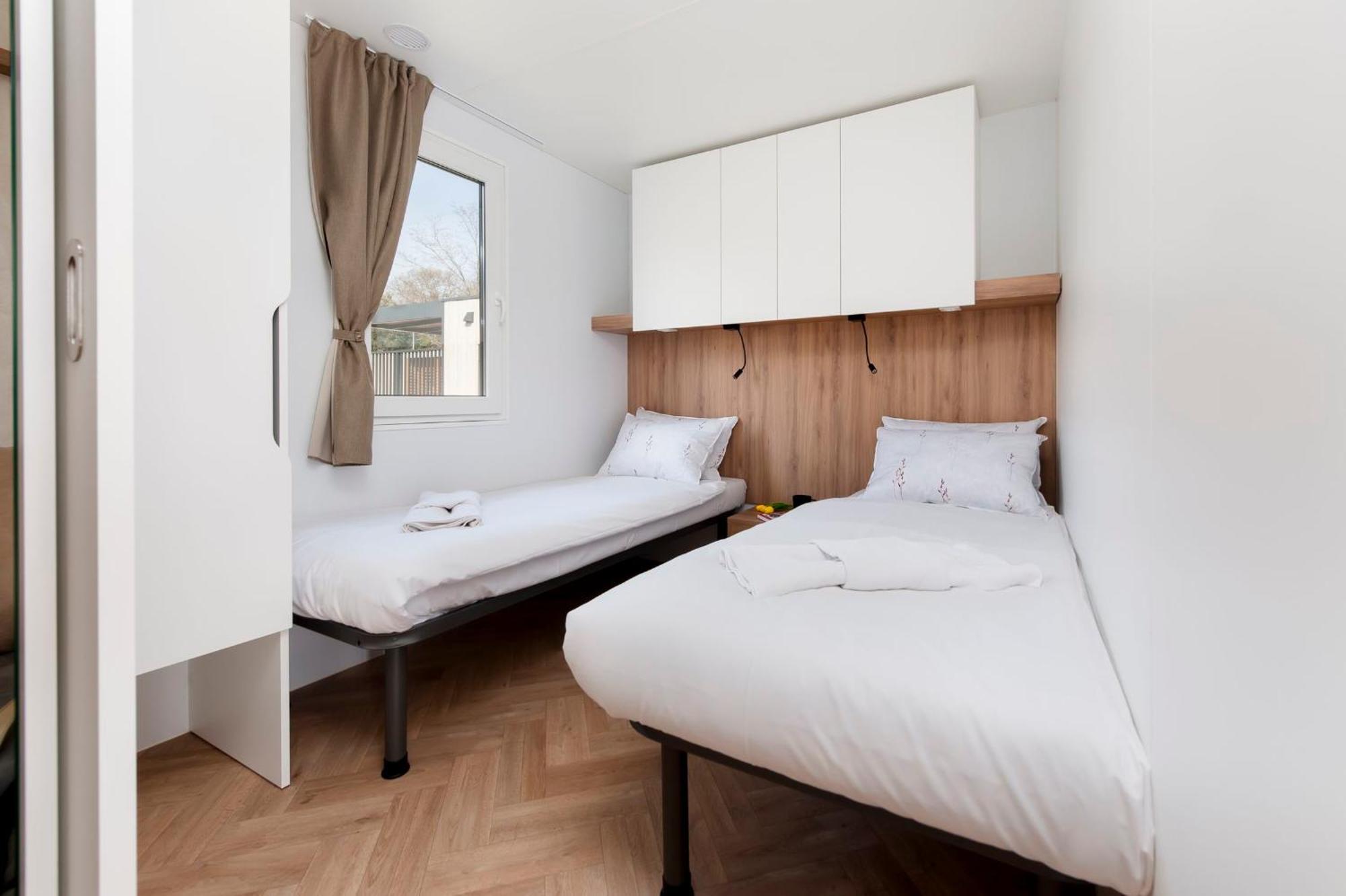 Mobile Homes Casapini In Fkk Camping Solaris Пореч Екстериор снимка